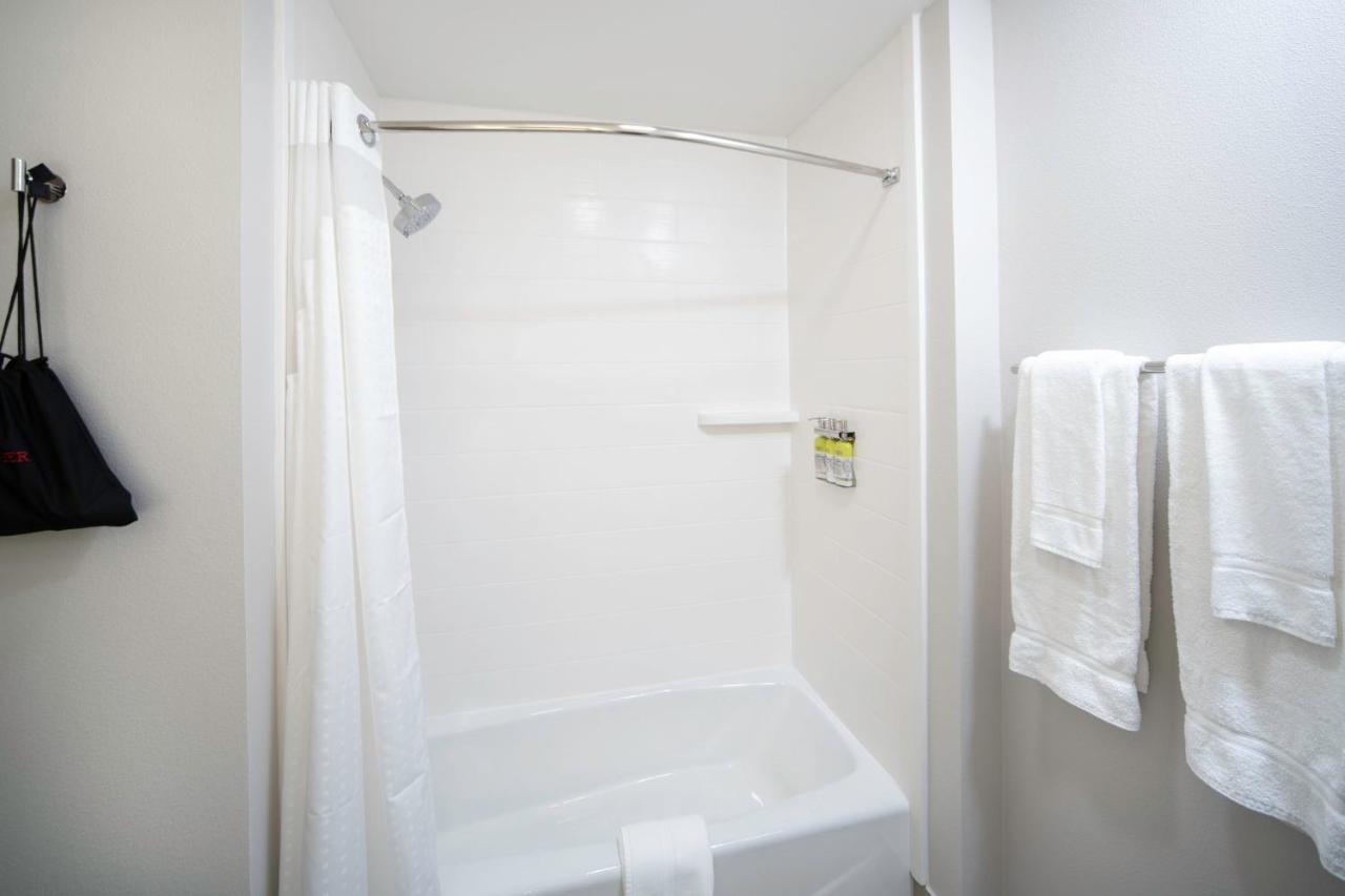 Holiday Inn Express & Suites - Fort Myers Airport By Ihg Exterior foto